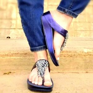 FITFLOP sandals, Flip-flops, Blue Rumba Beads  Rhinestones Size 7, Spring Sandal